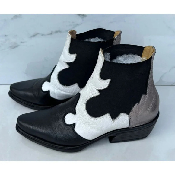 Lapopie Womens Pointed Toe Leather Ankle Bootie Boots Black White Sz 37 - Picture 1 of 12